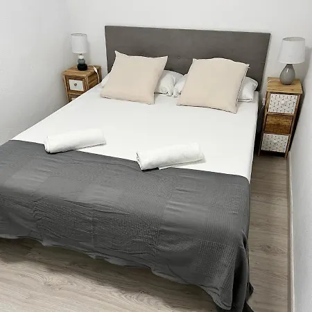 דירה Apartamenticos La Paz I סרגוסה